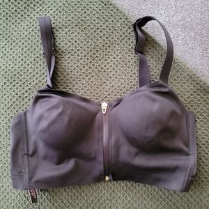 Knockout Medium Support Long Line Front-close Victoria's Secret Sport Bra